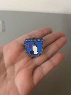 Walmart Hogeye Happy Fathers Day Penguins Lapel Hat Pin Souvenir NIP 2018 Dad